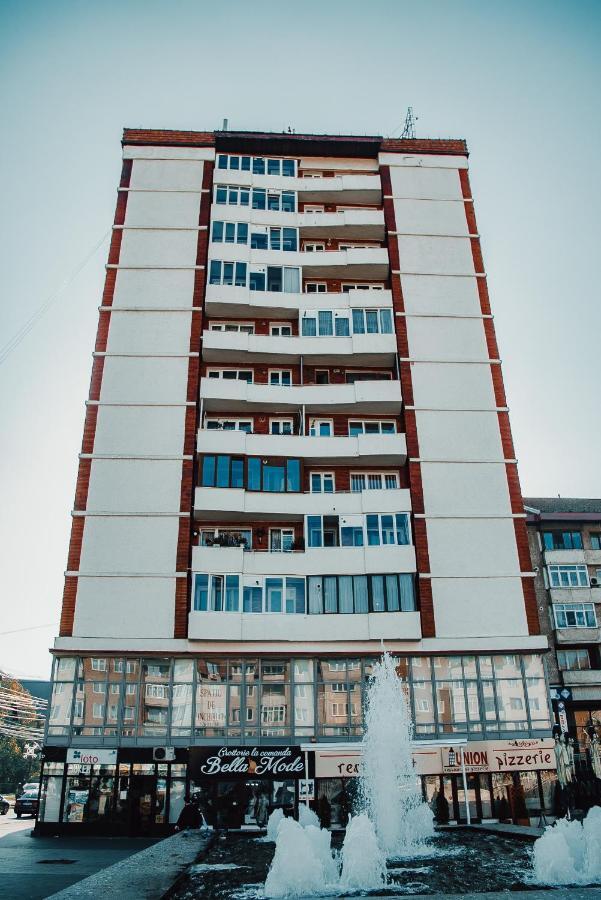 Splendid View Apartment Suceava Luaran gambar